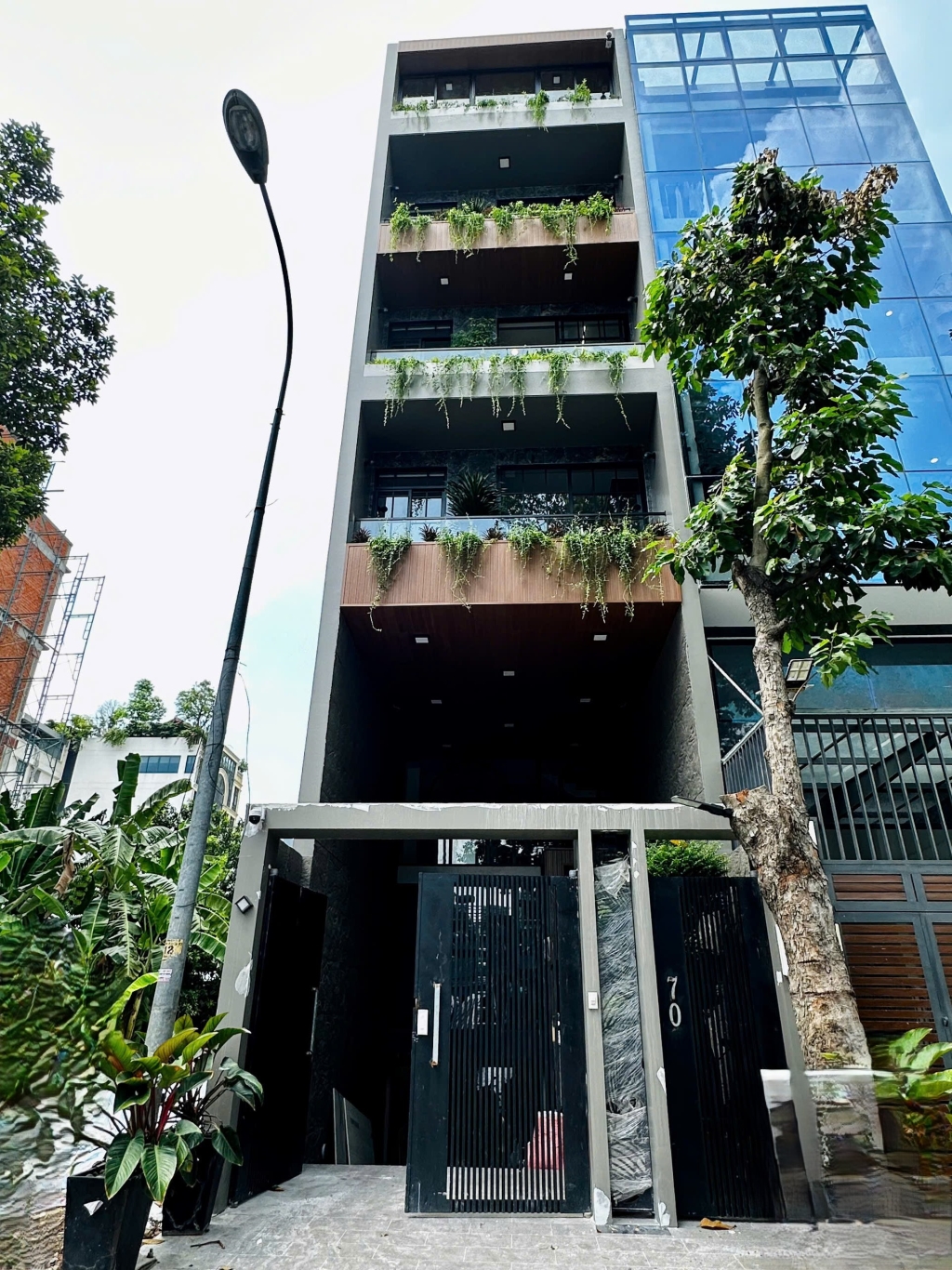 Tòa nhà mặt tiền Lê Hiến Mai, Thạnh Mỹ Lợi, Quận 2 - Diện tích 138m² - Đầu tư sinh lời cao!