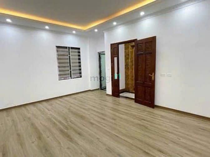 Nhà Pháo Đài Láng 37,1m² 5 Tầng - Thang Máy, Chính Chủ Bán Gấp!