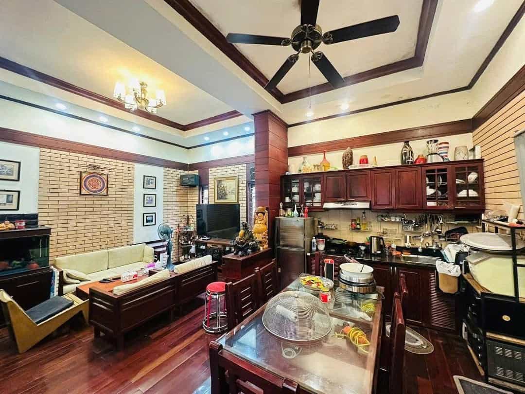 Nhà mặt ngõ Định Công Thượng, Hoàng Mai 31m² giá 8 tỷ - Lô góc thoáng sáng