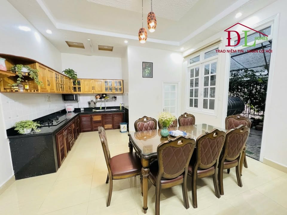 Nhà Đà Lạt 183m² giá 8.6 tỷ - View thành phố đẹp, không gian yên tĩnh!