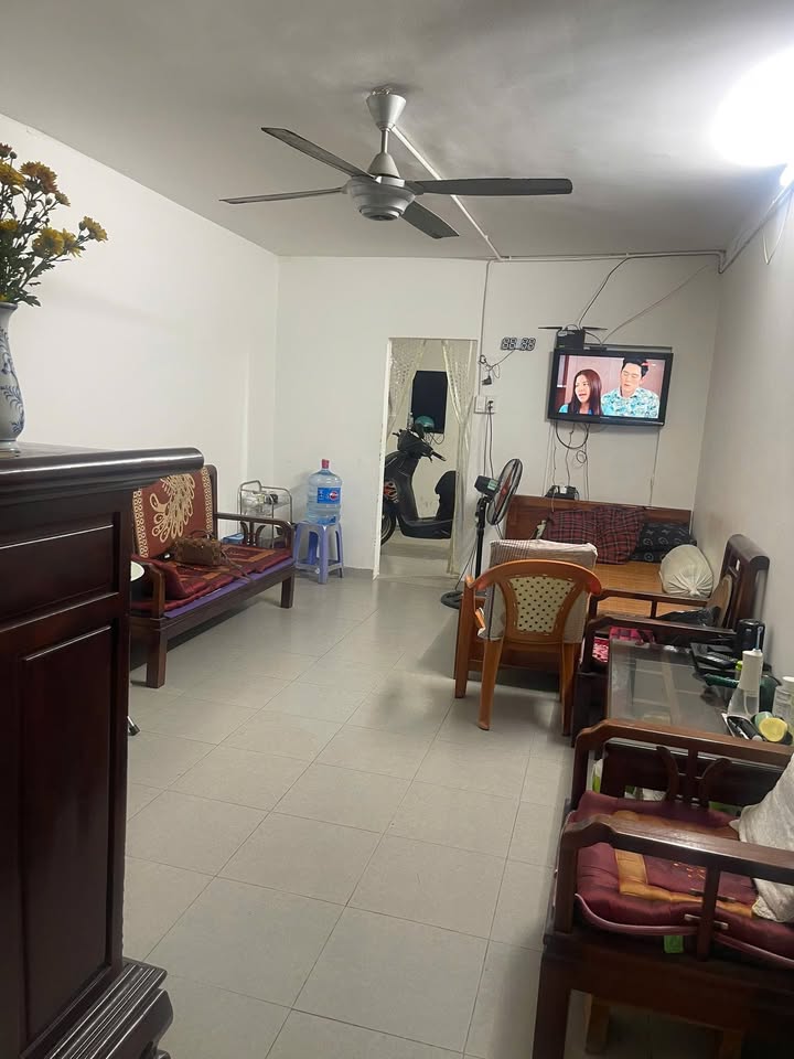 Căn hộ tập thể Giảng Võ 29m² giá 5 tỷ - View mặt đường, đầu tư sinh lời!