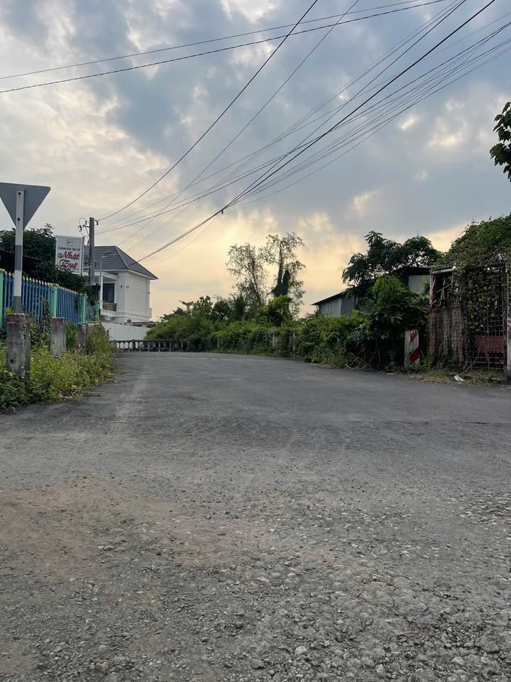 Đất nền Phước Hậu, Vĩnh Long 153m² giá 2.2 tỷ - Mặt tiền thoáng rộng, gần trường học!