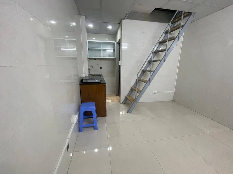 Nhà riêng Hoàng Mai 17m² giá 1 tỷ - Lô góc đẹp, sổ hồng chính chủ!
