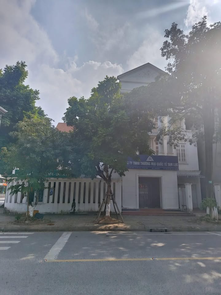 Cho thuê nhà phố góc Suối Hoa Bắc Ninh 254m² - Giá chỉ 30 triệu/tháng!