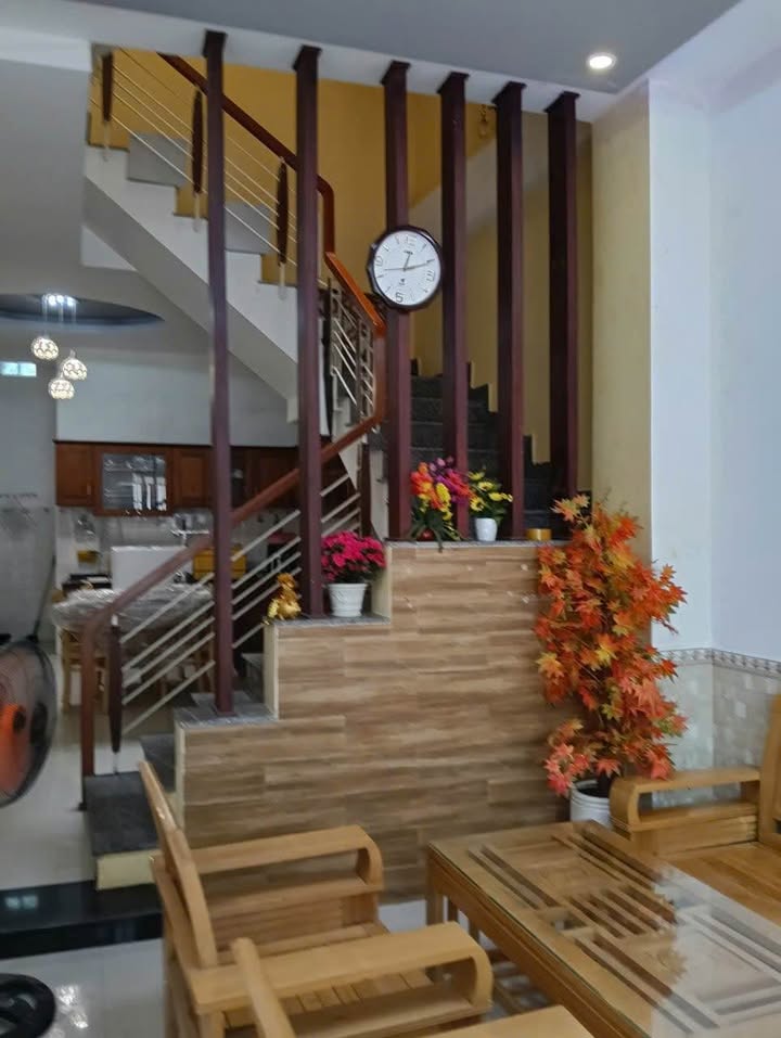 Nhà 3 tầng kiệt ô tô 96 Điện Biên Phủ 52m² giá 5.3 tỷ - Chính chủ bán, sổ hồng đầy đủ!