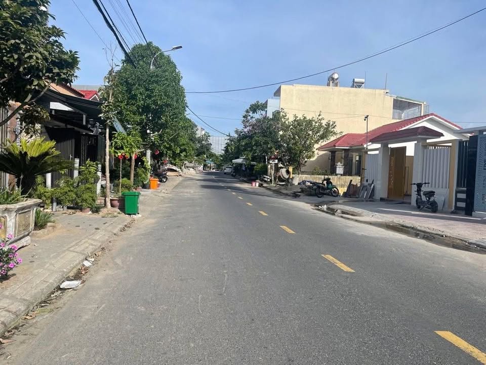 Bán gấp FrontHouse tại Sơn Trà 122m² - Kinh doanh sinh lời ngay!