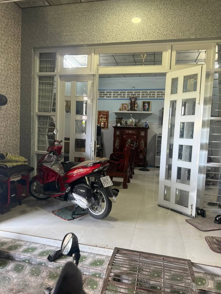 Nhà cấp 4 Phường 5 Cai Lậy 80m² giá 1.3 tỷ - Thương lượng trực tiếp chính chủ!