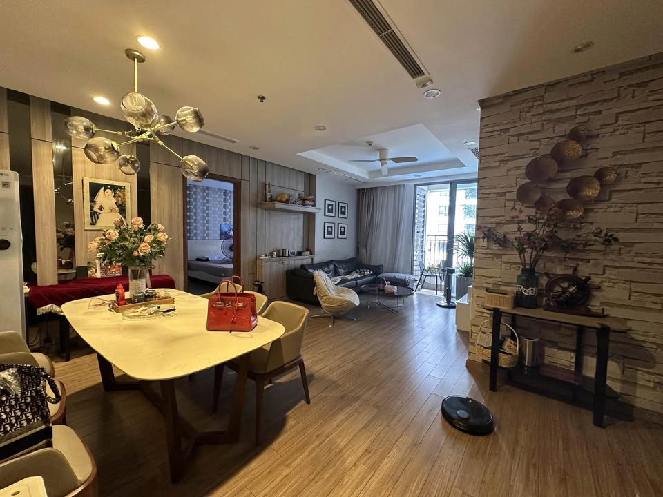 Căn hộ Park Hill Vĩnh Tuy 3PN giá 22 triệu - Full nội thất cho gia đình!