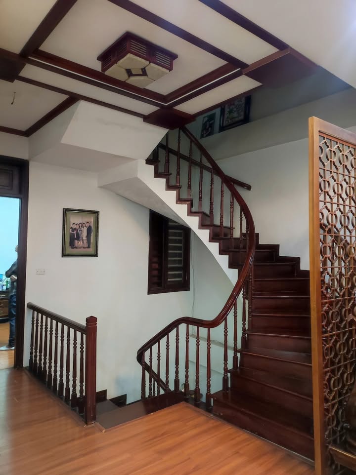 Nhà Phân Lô Quần Ngựa, Ba Đình 63m² giá 24 tỷ - Ô tô vào tận nhà!