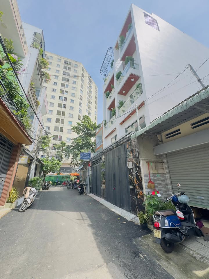 Nhà phố đường Song Hành, quận 12, 68m² giá 8.9 tỷ - Mặt tiền kinh doanh đa ngành nghề!