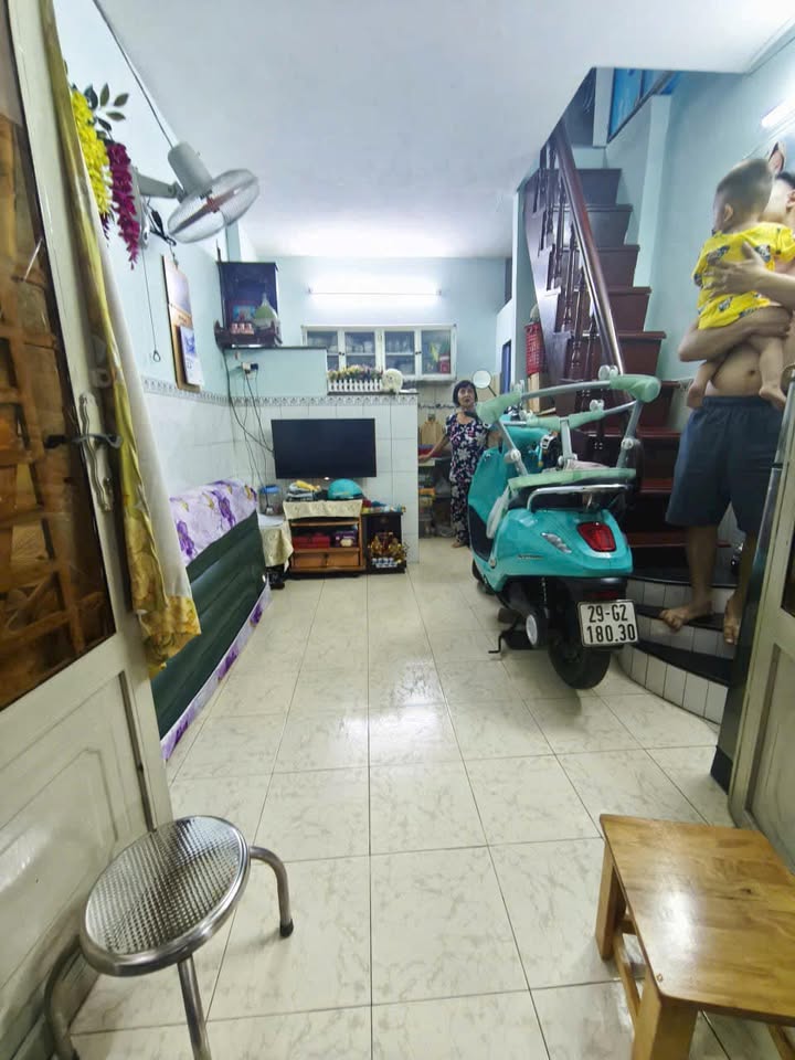 Nhà 2 Tầng Phan Xích Long, Q. Phú Nhuận 15m² giá 2.6 tỷ - Sổ hồng chính chủ, hoàn công đầy đủ!