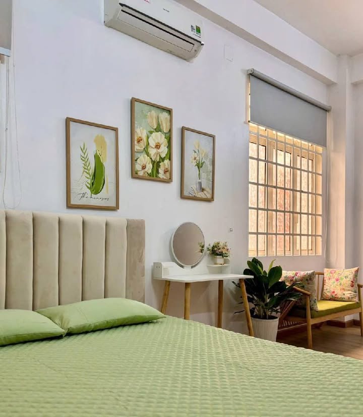 Nhà phố đường Nguyễn Đình Chính, quận Phú Nhuận, 84m² giá 12.2 tỷ - Sổ hồng chính chủ, công chứng ngay!