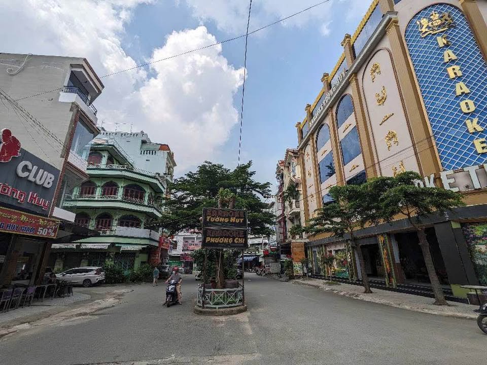 Nhà phố Dĩ An 110m² giá 6.5 tỷ - Kinh doanh đa ngành nghề, pháp lý rõ ràng!