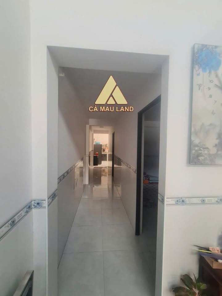 Nhà 1 Trệt 1 Lửng Hẻm Nước Ngọt, Cà Mau 99.9m² giá 2.2 tỷ - Sổ đỏ chính chủ!
