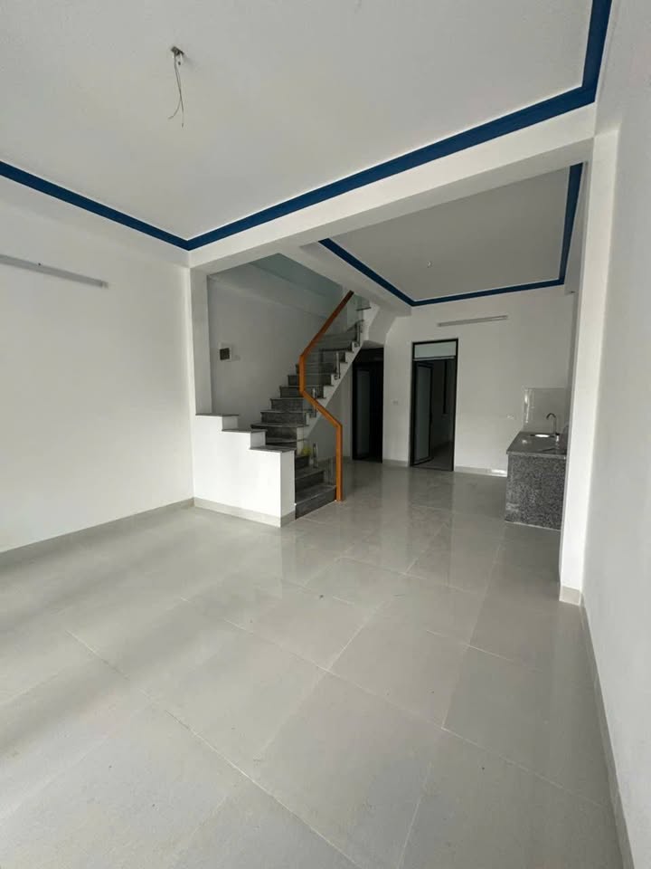 Nhà 2 tầng phố Tân Trọng 63m² giá 1 tỷ - Ô tô vào tận nơi!