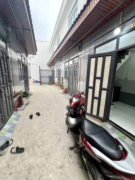 Nhà cho thuê ấp Tràm Lạc, Đức Hòa 2.5 triệu - Không gian sống thoải mái!