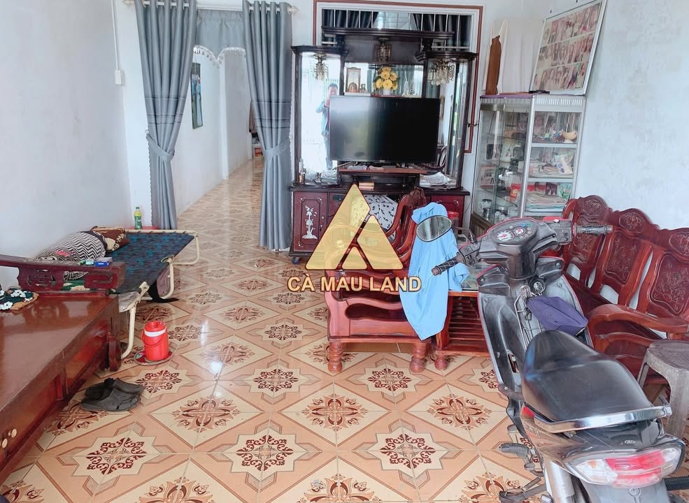 Nhà mặt tiền Quang Trung, Tân Thành, Cà Mau 168m² giá chỉ 1.2 tỷ - Cơ hội vàng đầu tư!