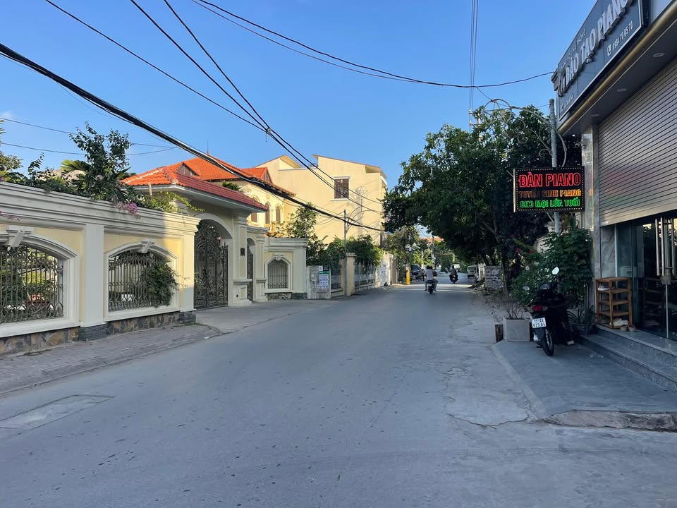 Đất mặt đường Đằng Hải 302m² giá 21.44 tỷ - Lô góc thuận lợi đầu tư!