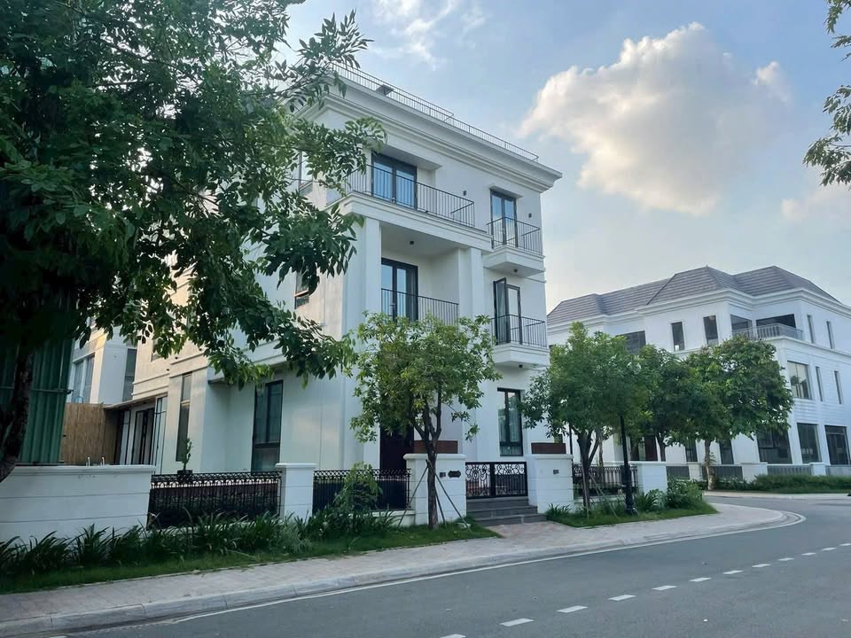 Biệt thự đơn lập Vinhomes Central Park 750m² giá 800 tỷ - Đẳng cấp sống xứng tầm!