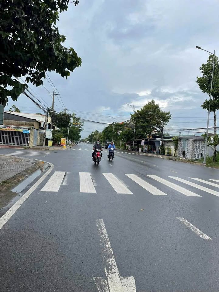 Nhà mặt tiền Mạc Đỉnh Chi, Phú Lợi, Cần Thơ 176m² giá 9.5 tỷ - Đầu tư sinh lời tuyệt vời!