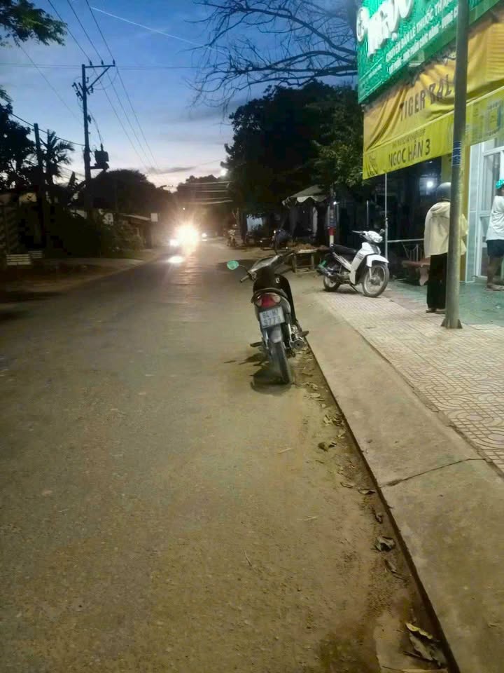 Nhà mặt tiền đường Nguyễn Du, Nguyệt Hoá, 199m² giá 2.1 tỷ - Đầu tư sinh lời ngay!