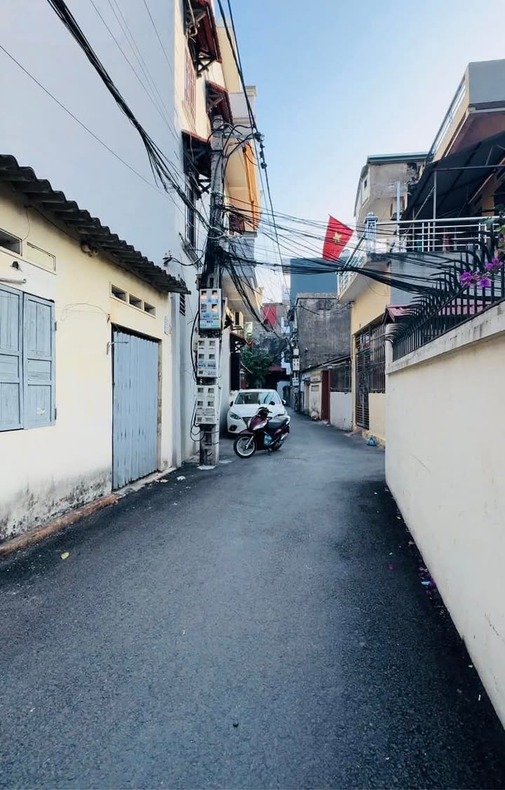 Nhà 2 tầng lô góc Tuệ Tĩnh, Hải Dương 72m² giá 2.5 tỷ - Đầu tư sinh lời ngay!