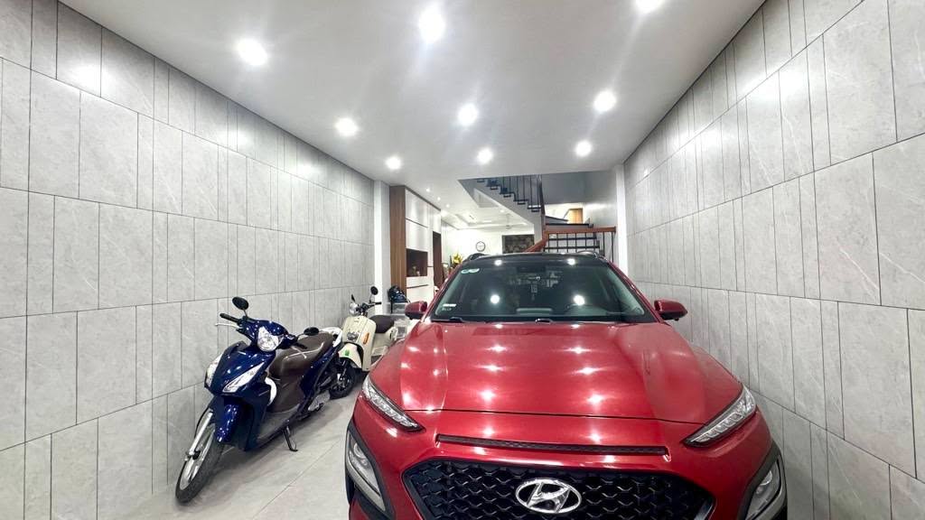 Nhà riêng Ngọc Thụy 58m² giá 12.3 tỷ - Đầy đủ nội thất, ô tô tránh!