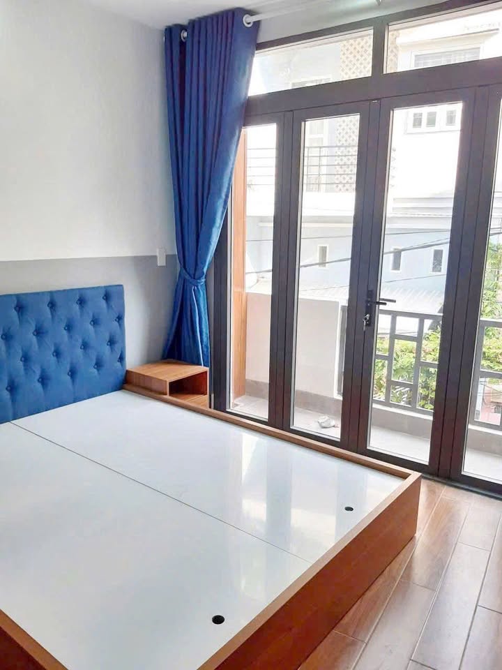 Bán căn hộ dịch vụ 2 lầu đường Dương Bá Trạc, Quận 8, 350m² - Cơ hội đầu tư sinh lời hấp dẫn!