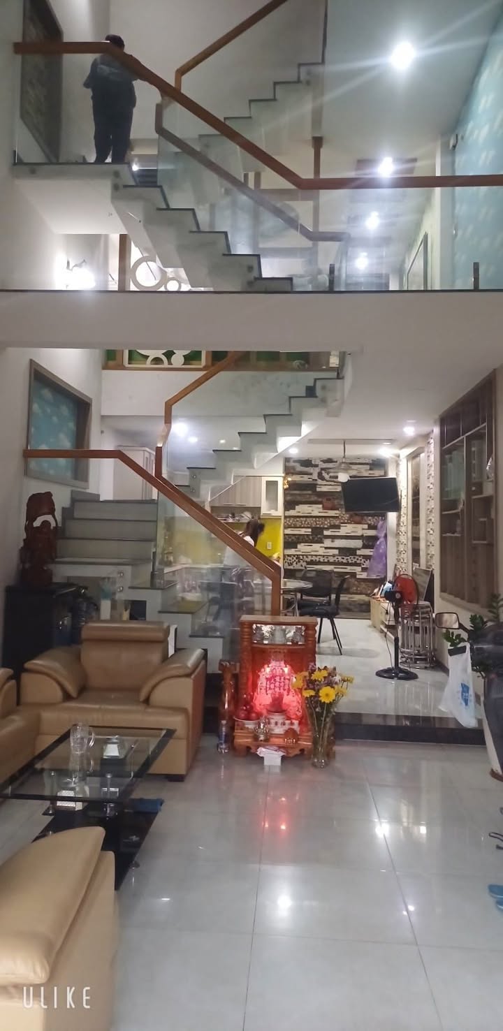 Nhà phố Tân Sơn, Tân Bình 58m² giá 8.9 tỷ - Vị trí đắc địa, sổ hồng chính chủ!