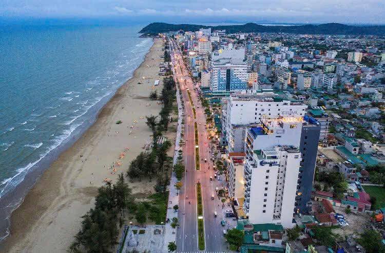 Đất nền đẹp tại Bãi C, Sầm Sơn 700m² - Cách biển chỉ 100m!