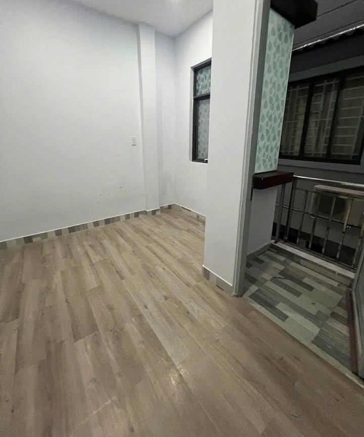 Nhà bán Phạm Văn Đồng, Thủ Đức 14m² giá 1.15 tỷ - Hẻm ô tô rộng rãi