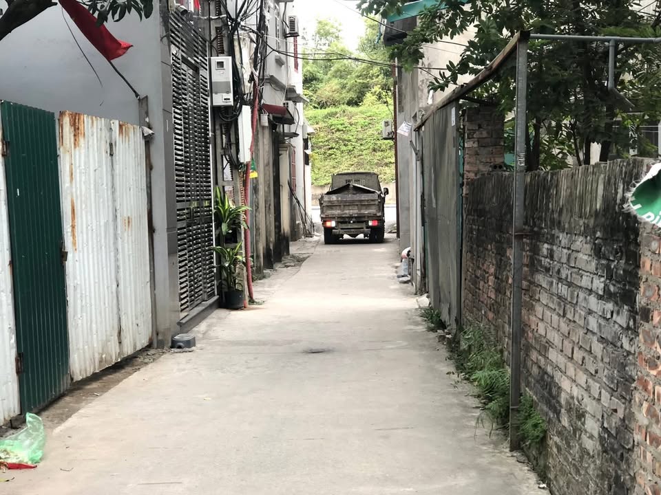 Đất Phúc Lợi Long Biên 35.4m² giá 6.1 tỷ - Cơ hội đầu tư hấp dẫn!