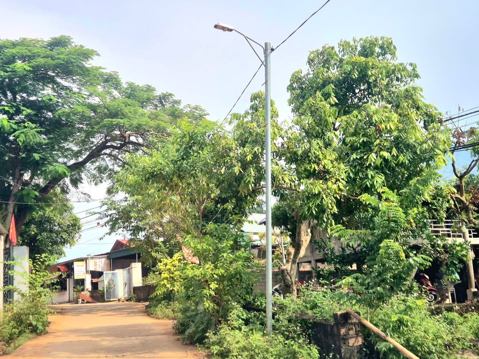 Đất thổ cư Nà Bó, Mai Sơn 120m² giá 2.15 tỷ - Lô góc đẹp, gần chợ và trường học!