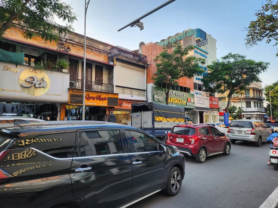 Nhà mặt phố Hoàng Văn Thụ, Hải Phòng 100m² - Cho thuê giá 20 triệu/tháng!