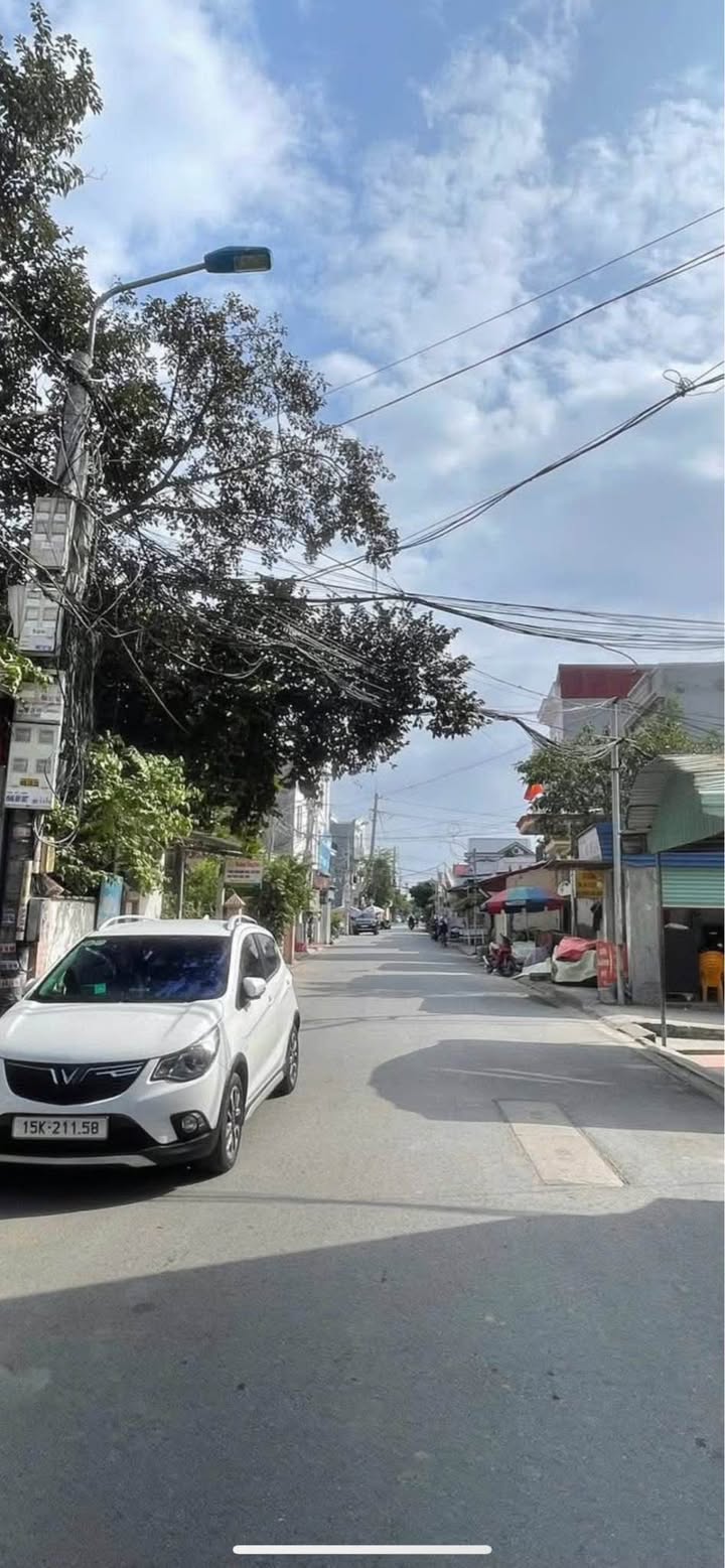 Đất nền Mặt Đường Hàng Tổng Đằng Hải 122m² giá 5.75 tỷ - Đường thông rộng, vị trí đắc địa!