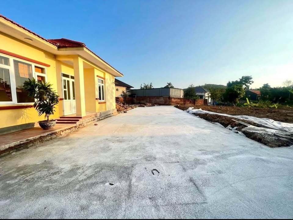 Nhà đẹp tại Việt Hưng, Hạ Long 131m² - Đường ô tô vào tận nơi!