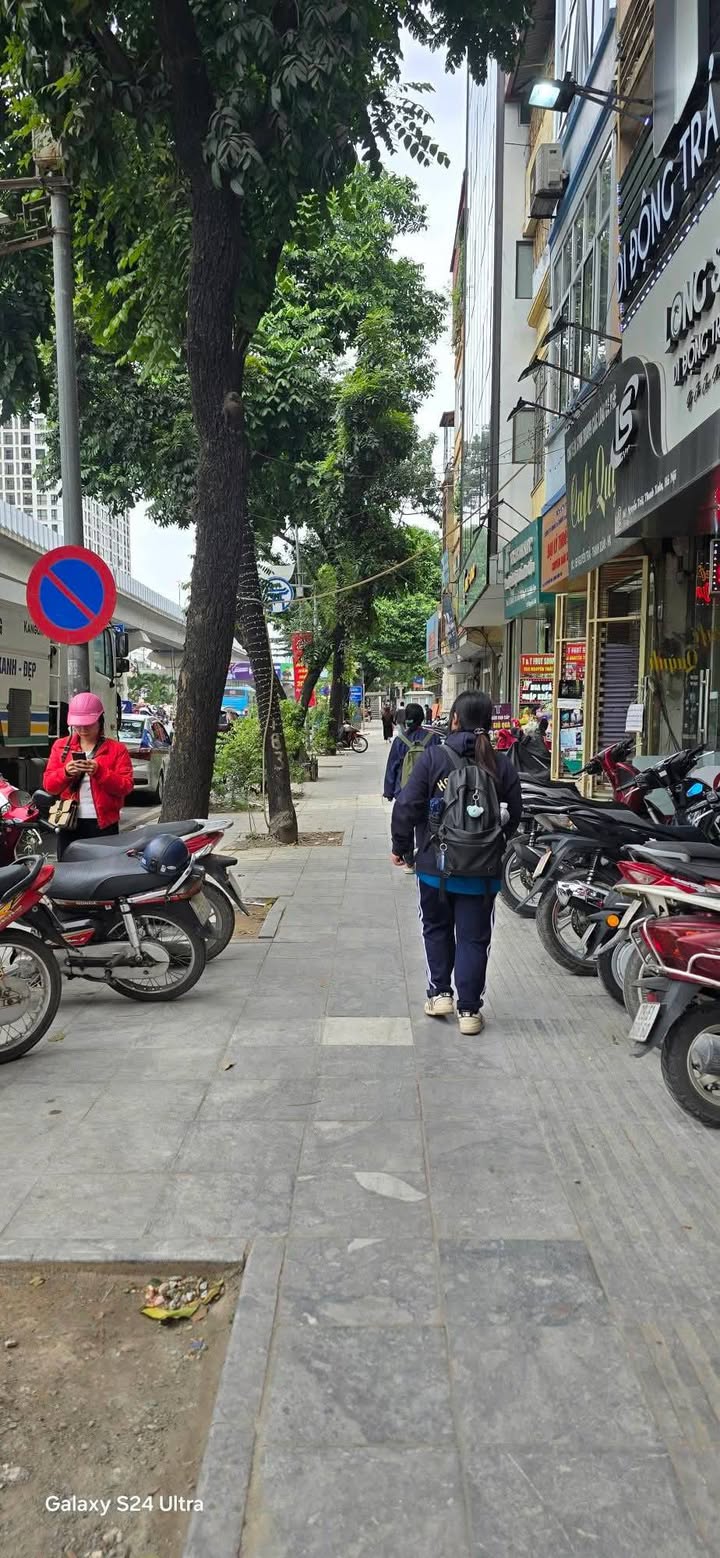 Nhà mặt phố Nguyễn Trãi, Thanh Xuân 32m² giá 18 tỷ - Chính chủ bán gấp!