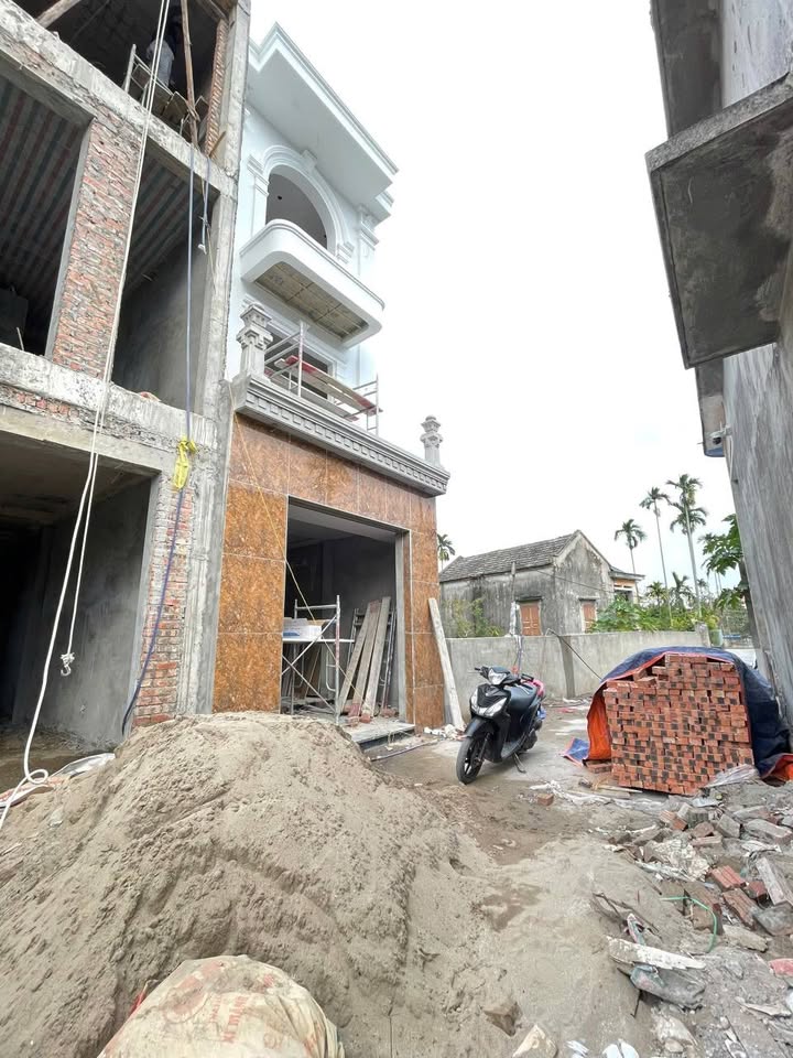 Nhà độc lập 3 tầng Đặng Cương, An Dương 50m² giá 2.2 tỷ - Ô tô đỗ cửa ngay!