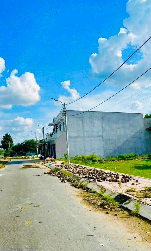 Đất nền Khu đô thị Minh Linh, Vĩnh Long 91.5m² giá chỉ 980 triệu - Hướng Đông Nam đắc địa!