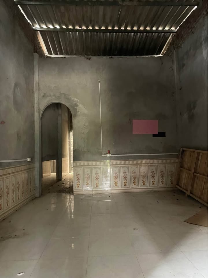 Nhà cấp 4 mặt đường Quốc lộ 37, xã Phù Yên, 99m² - Thích hợp kinh doanh!