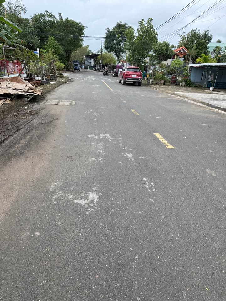 Đất nền Hòa Khương, Đà Nẵng 121m² giá 2.3 tỷ - Kinh doanh thuận lợi!