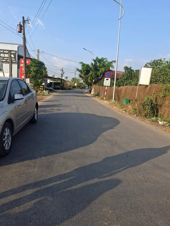 Đất nền mặt tiền 868 280m² giá 2 tỷ - Cơ hội đầu tư hấp dẫn!