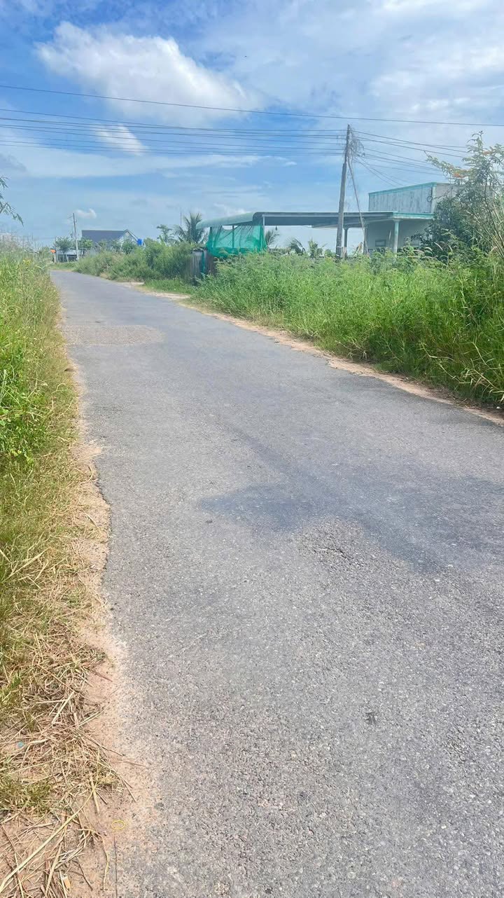 Đất nền Hàm Liêm 1.600m² giá 993.6 triệu - Bán gấp trong tuần!