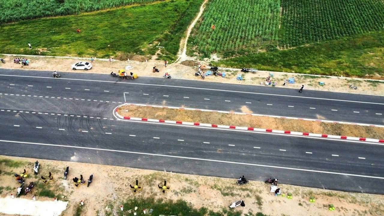 Đất nền Ninh Sơn Khánh Hòa 8000m² giá 199 triệu - Sổ đỏ chính chủ, mặt tiền Quốc Lộ 27!