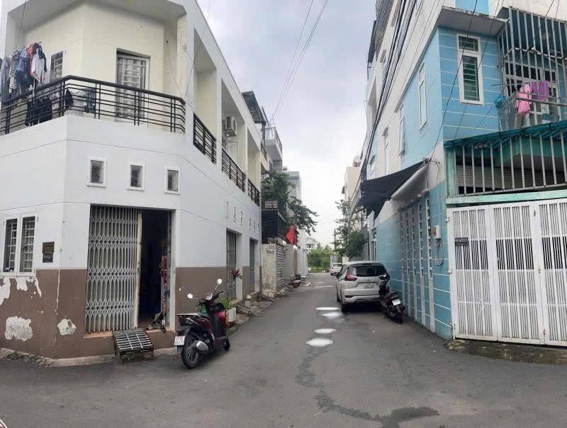 Đất nền đường 102 Tăng Nhơn Phú A 54m² giá 4.6 tỷ - Địa điểm vàng hiếm có!