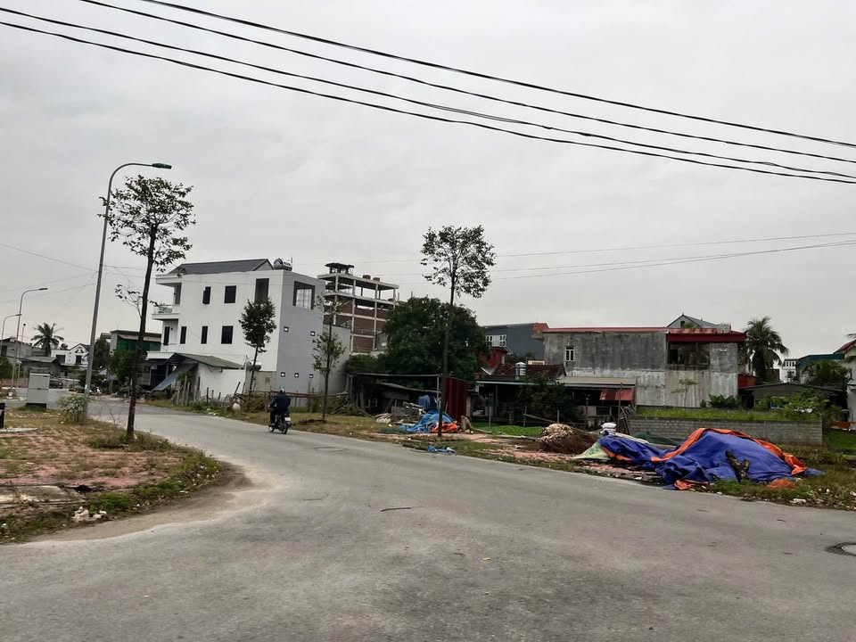 Lô đất đẹp Quảng Thành 75m² giá 3.85 tỷ - Tiềm năng cao, vị trí trung tâm!