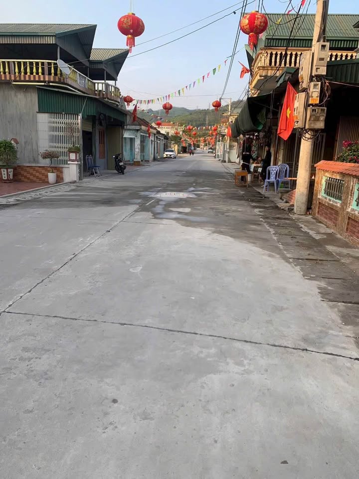 Đất nền mặt đường chính Thôn 4, xã Thống Nhất, 166m² giá 1 tỷ - Đầu tư kinh doanh thuận lợi!