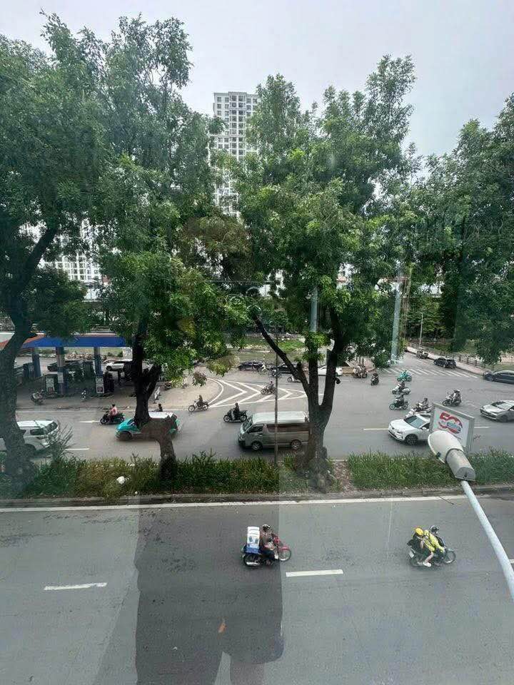 Văn phòng cho thuê 176 Đường Láng, 25m² giá 5 triệu - Sẵn sàng làm việc ngay!