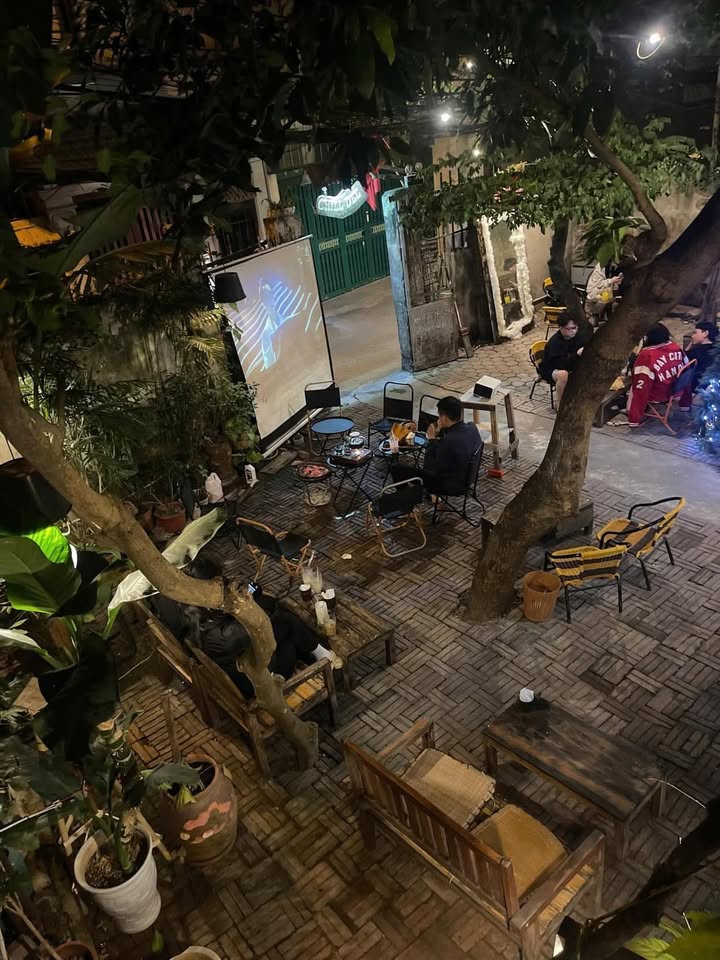 Cho thuê mặt bằng mặt phố Nguyễn Đình Thi, Tây Hồ 60m² - Vị trí đẹp, kinh doanh thuận lợi!