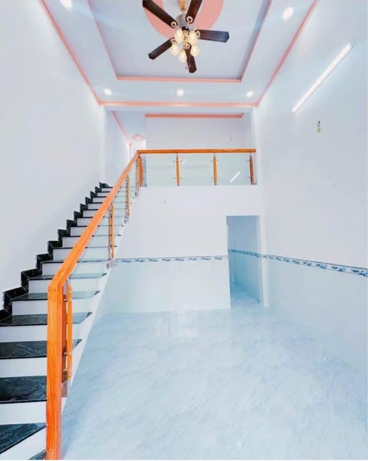 Nhà Phú Giáo Tân Bình 52m² giá 1.38 tỷ - Thiết kế đầy đủ công năng sử dụng!